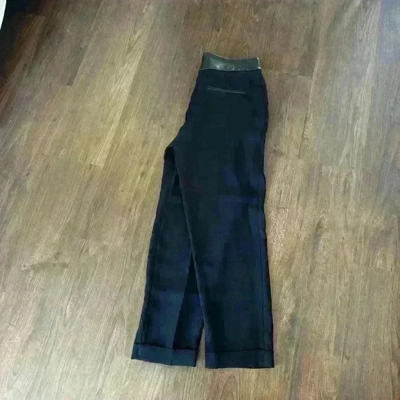 Rag & Bone cropped pants with faux leather on the waist size 4 in black . - Picture 7 of 10